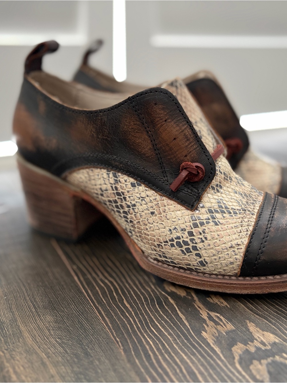 Freebird by Steven Mabel Leather Oxford